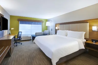 Holiday Inn Express & Suites Grand Rapids - Airport North Hotels in Cascade