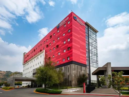 Ramada Encore by Wyndham Guadalajara Sur Các khách sạn ở Los Gavilanes