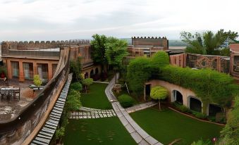 Neemrana's - Hill Fort - Kesroli
