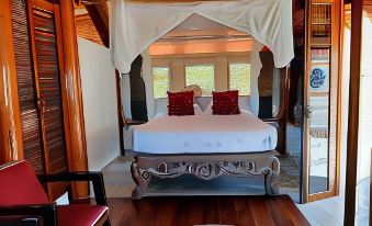 Villa Louise Hue Beach Boutique Hotel