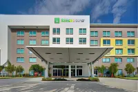 Holiday Inn Express & Suites Doral - Miami Các khách sạn gần Dolphin Mall