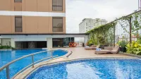 Hotel GranDhika Pemuda Semarang - Pools