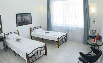 DeltaFly Hotel