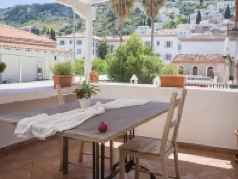 Douskos Guesthouse Hotels in Hydra