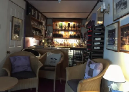 เดอะ โอลด์ บริจ เฮาส์