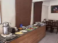 Elite Hotel Center Saray - sarapan
