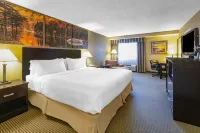 Days Inn by Wyndham Plattsburgh - parking