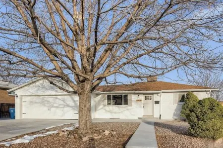 4 King Beds-Sleeps 10-Pet Friendly-Denver home