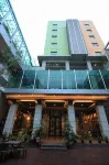 Sparks Life Jakarta, ARTOTEL Curated