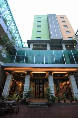 Sparks Life Jakarta, ARTOTEL Curated