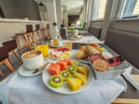 La Perla Hotels in Almeria