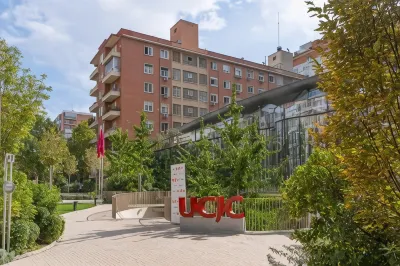 Limehome Madrid Calle de Juan Hurtado de Mendoza Hotels in 