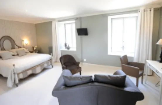 德穆爾及城堡馬爾農場 拉艾酒店