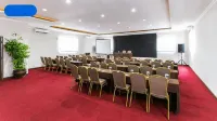 Amarelo Hotel Solo Các khách sạn ở Serengan