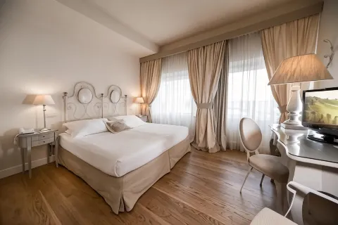 Hotel & Residenza 100 Torri