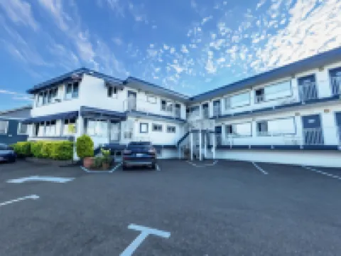 Buccaneer Inn