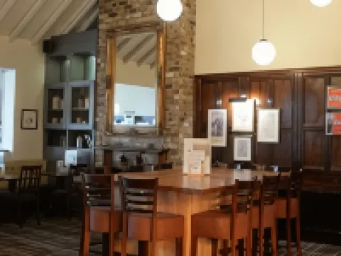 Boat & Horses Inn Hotels in Chadderton