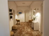 Colmar Suites - Résidence Hotels near Bartholdi Museum