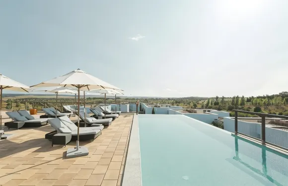 休眠與自然酒店