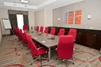 Holiday Inn Express & Suites Columbus - Easton Area