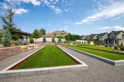 4 BEDROOM MODERN HOME, FREE PARKING, A/C, W/D,WIFI