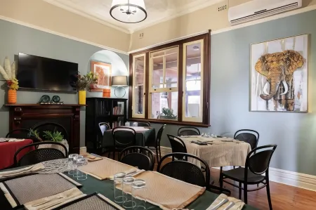 Kings and Queens Paterson Отели в г. Васи