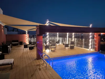 Carnelian Muscat - Airport Hotel Hotels in 