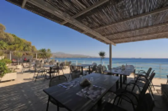 호텔 킹 사론 클럽 마르마라