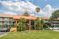 Quality Inn & Suites Tarpon Springs South Hôtels à : Palm Harbor