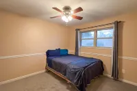 Spacious Retreat - Contractor-Friendly, Great for Families