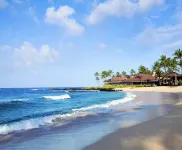 Poipu Beach Estates: Walk to Beach/Shops, Sleeps 8-16, AC, Pool, Fitness Club! - 3 étoiles