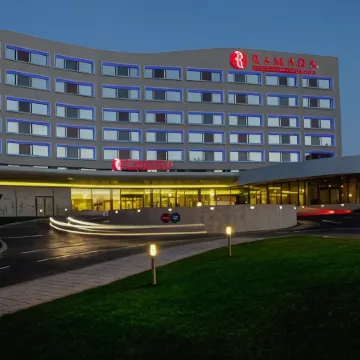 Ramada Plaza by Wyndham Craiova