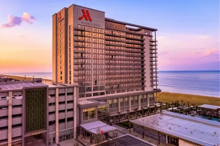 Marriott Virginia Beach Oceanfront Resort Отели рядом с достопримечательностью «Парк штата Ферст Ландинг»