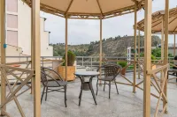 S&L Boutique Hotel