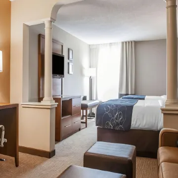 Comfort Suites West Warwick - Providence