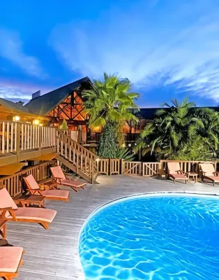 Knysna Log-Inn Hotel