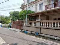 Mumtaz Syariah Homestay Hotels in Sedati Agung