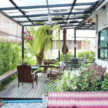 Early Bird Hostel Ayutthaya Отели рядом с достопримечательностью «Ayuthaya Floating Market»