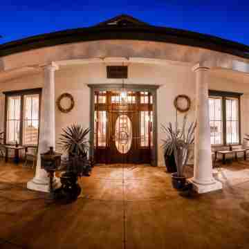 The Blenman Inn Hotel Exterior