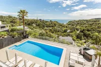 Waiheke Island Resort Conference & Accommodation Centre - Pool