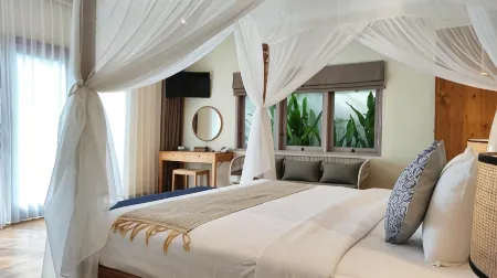 Seminyak Square Hotel and Villas