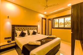 Hotel Golden Crown
