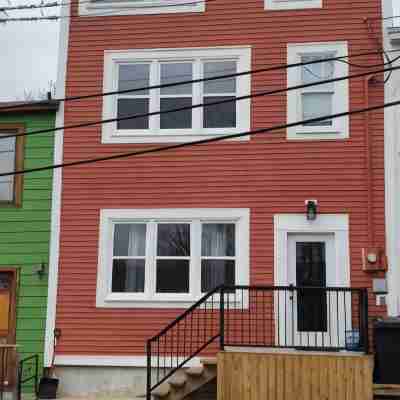 Historic Signal Hill Escape. Hot tub/ocean view Hotel Exterior