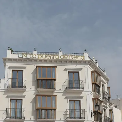 La Puerta de Nerja Boutique - Adults Recommended Hôtels à proximité de : Plage de la Torrecilla