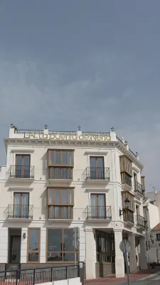 La Puerta de Nerja Boutique - Adults Recommended Hotel berhampiran Playa de la Calahonda
