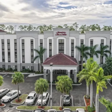 Hampton Inn & Suites Fort Myers-Estero/FGCU