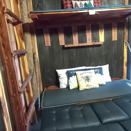 Bunkhouse with AC at B Berry Farms & Co in Elkland, Mo