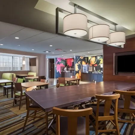 Fairfield Inn & Suites Palm Desert Coachella Valley Отели в г. Таусанд Палмс