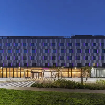 Moxy Katowice Airport Отели в г. 