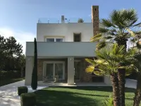 Beautiful Modern Villa in Albarella by Beahost Hotels in Rosolina